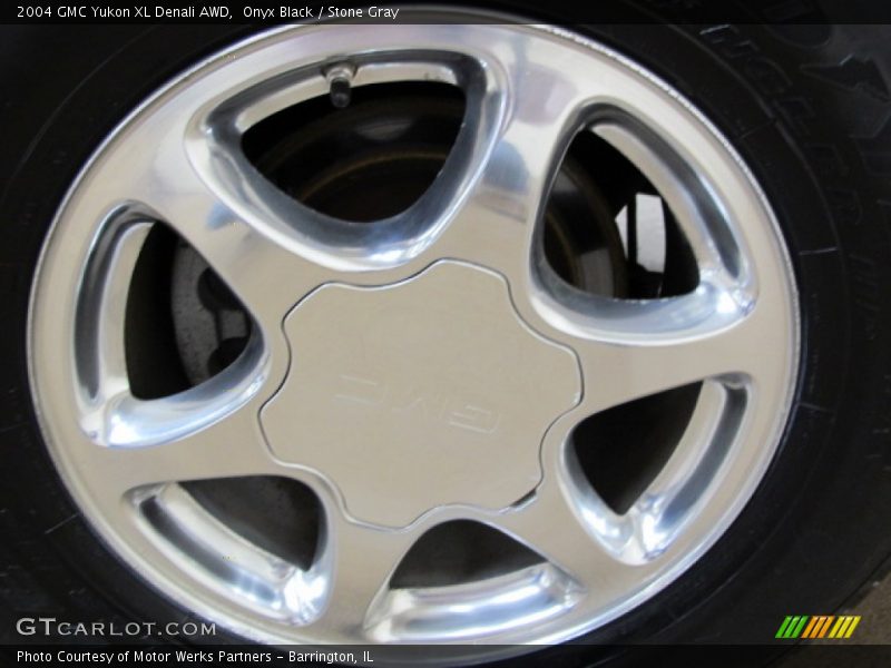Onyx Black / Stone Gray 2004 GMC Yukon XL Denali AWD
