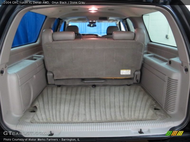 Onyx Black / Stone Gray 2004 GMC Yukon XL Denali AWD