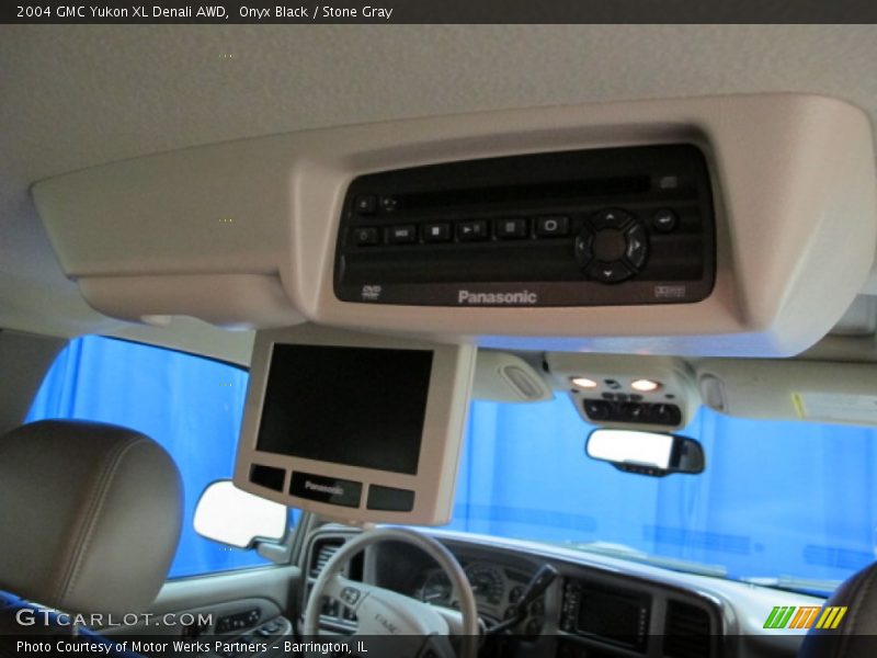 Onyx Black / Stone Gray 2004 GMC Yukon XL Denali AWD
