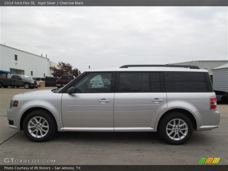 Ingot Silver / Charcoal Black 2014 Ford Flex SE