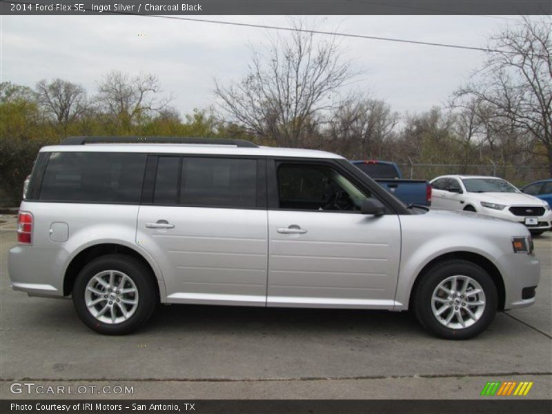 Ingot Silver / Charcoal Black 2014 Ford Flex SE