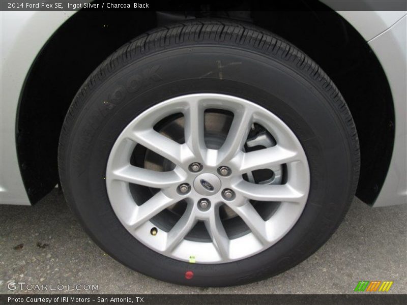 Ingot Silver / Charcoal Black 2014 Ford Flex SE