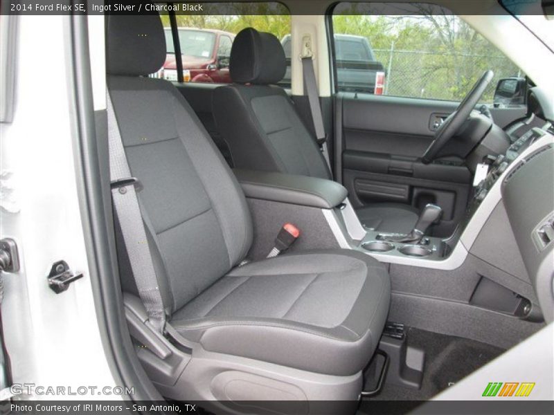 Ingot Silver / Charcoal Black 2014 Ford Flex SE