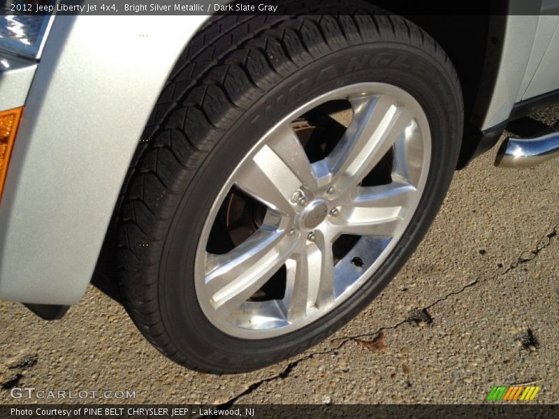 Bright Silver Metallic / Dark Slate Gray 2012 Jeep Liberty Jet 4x4