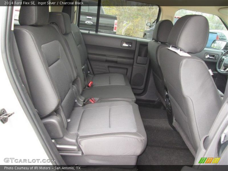 Ingot Silver / Charcoal Black 2014 Ford Flex SE