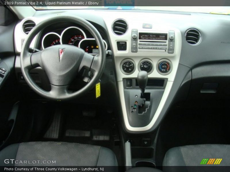 Liquid Platinum Metallic / Ebony 2009 Pontiac Vibe 2.4