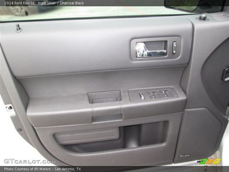 Ingot Silver / Charcoal Black 2014 Ford Flex SE