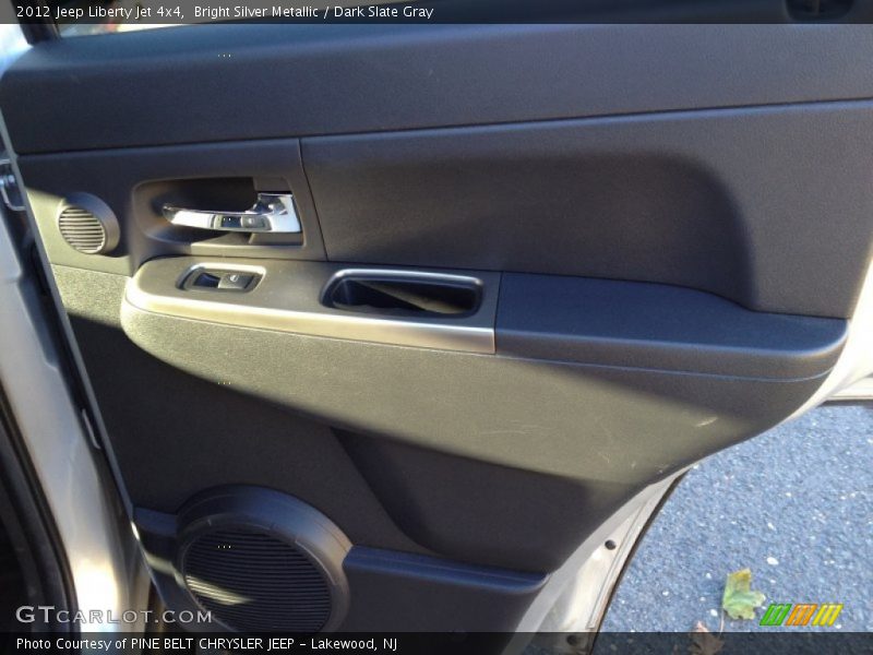 Bright Silver Metallic / Dark Slate Gray 2012 Jeep Liberty Jet 4x4