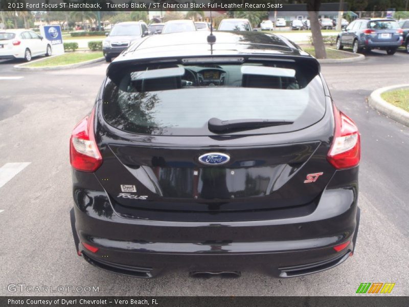 Tuxedo Black / ST Charcoal Black Full-Leather Recaro Seats 2013 Ford Focus ST Hatchback