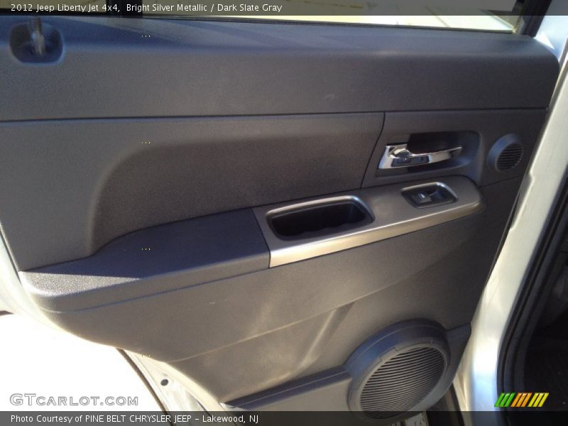 Bright Silver Metallic / Dark Slate Gray 2012 Jeep Liberty Jet 4x4