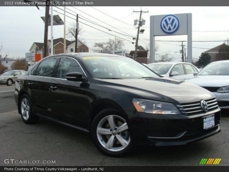 Black / Titan Black 2013 Volkswagen Passat 2.5L SE