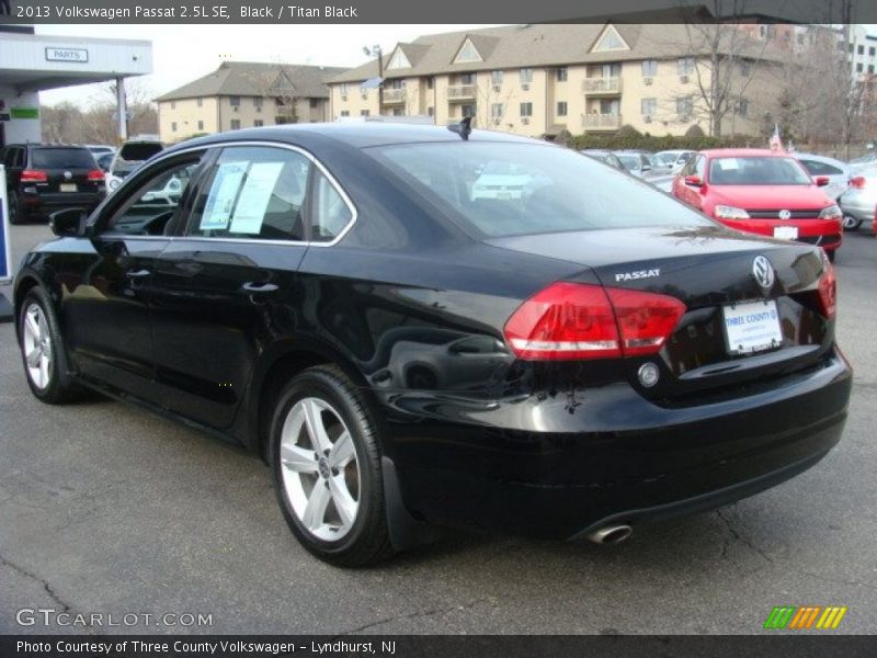 Black / Titan Black 2013 Volkswagen Passat 2.5L SE