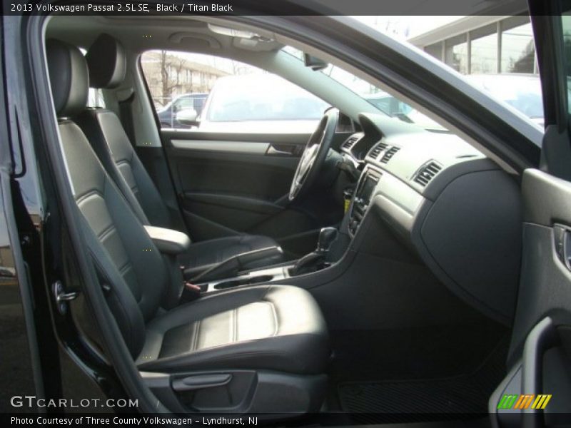 Black / Titan Black 2013 Volkswagen Passat 2.5L SE