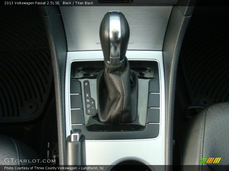 Black / Titan Black 2013 Volkswagen Passat 2.5L SE