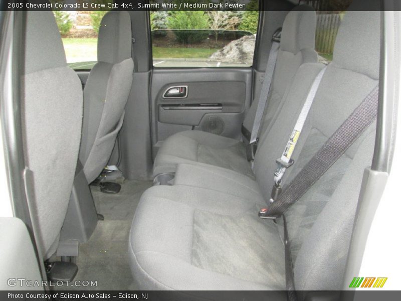 Summit White / Medium Dark Pewter 2005 Chevrolet Colorado LS Crew Cab 4x4