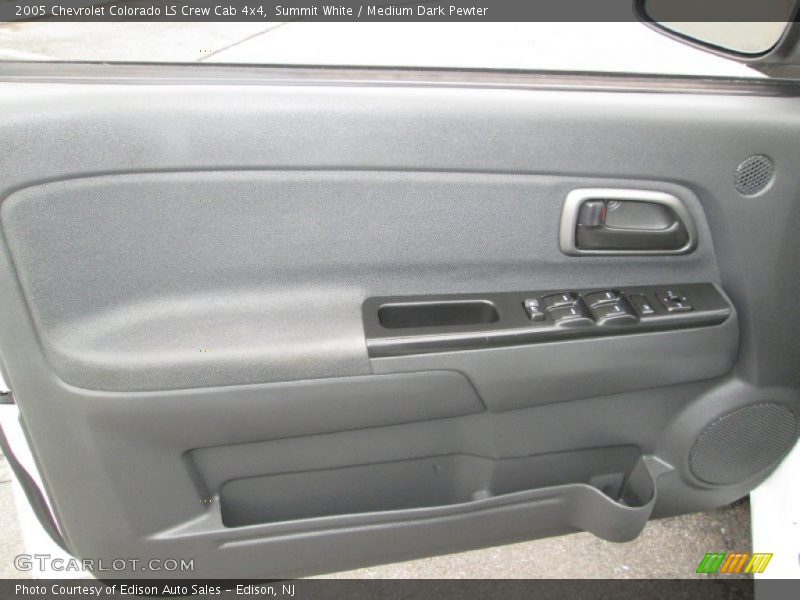 Summit White / Medium Dark Pewter 2005 Chevrolet Colorado LS Crew Cab 4x4