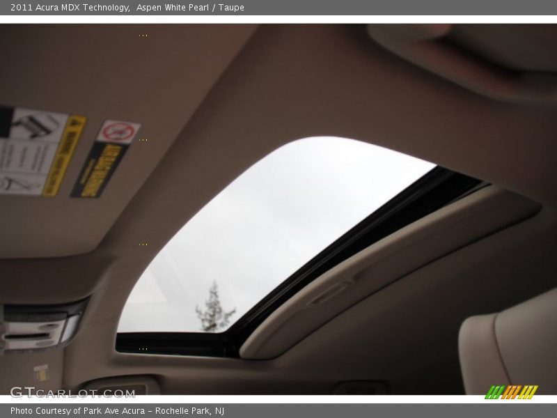 Aspen White Pearl / Taupe 2011 Acura MDX Technology