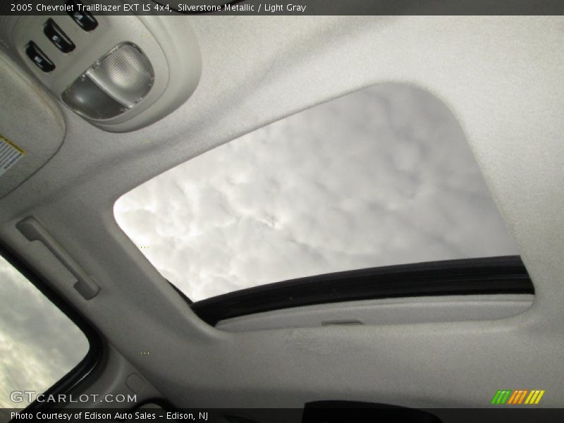 Silverstone Metallic / Light Gray 2005 Chevrolet TrailBlazer EXT LS 4x4