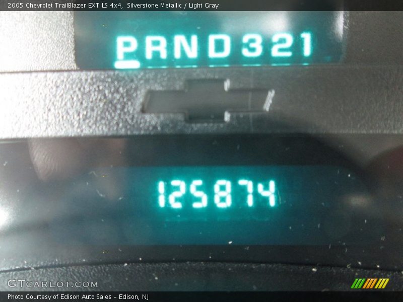 Silverstone Metallic / Light Gray 2005 Chevrolet TrailBlazer EXT LS 4x4