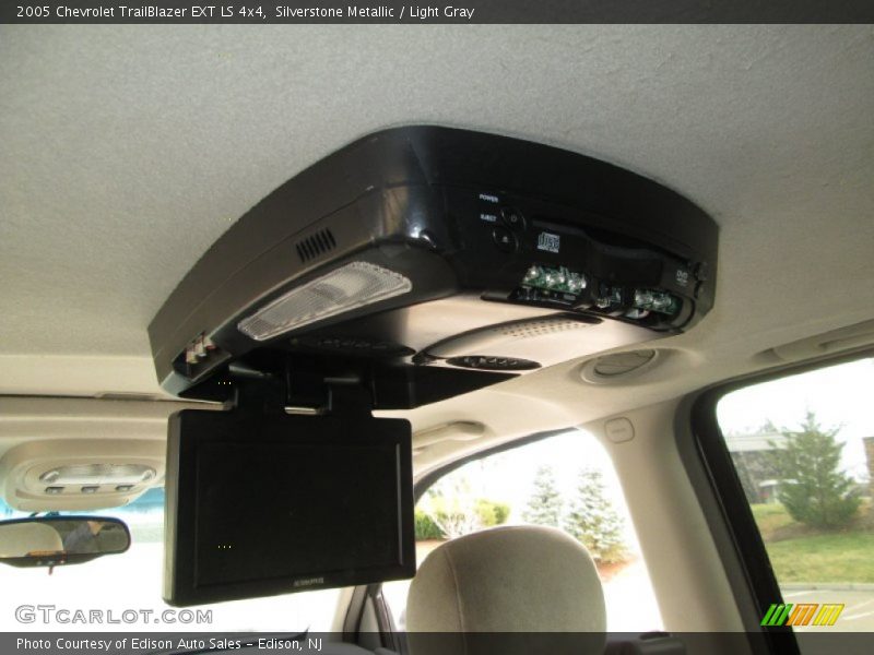 Silverstone Metallic / Light Gray 2005 Chevrolet TrailBlazer EXT LS 4x4