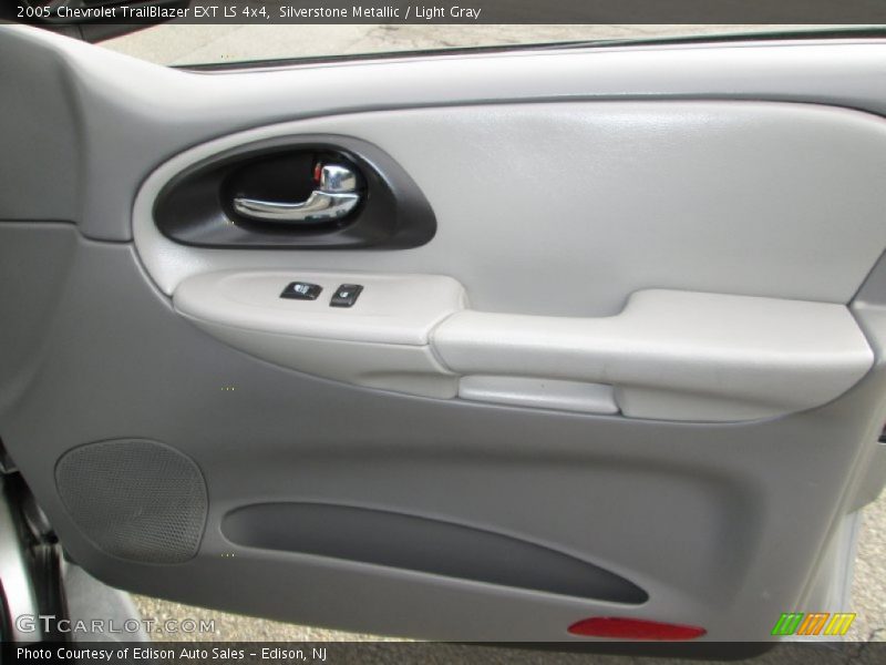 Silverstone Metallic / Light Gray 2005 Chevrolet TrailBlazer EXT LS 4x4