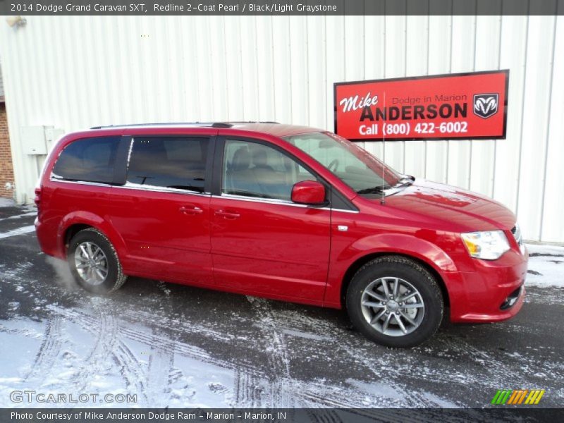 Redline 2-Coat Pearl / Black/Light Graystone 2014 Dodge Grand Caravan SXT