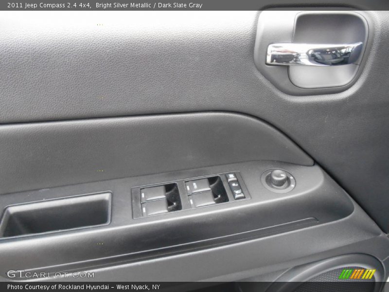 Bright Silver Metallic / Dark Slate Gray 2011 Jeep Compass 2.4 4x4