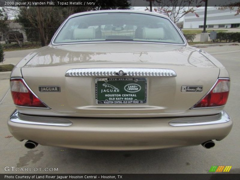 Topaz Metallic / Ivory 2000 Jaguar XJ Vanden Plas