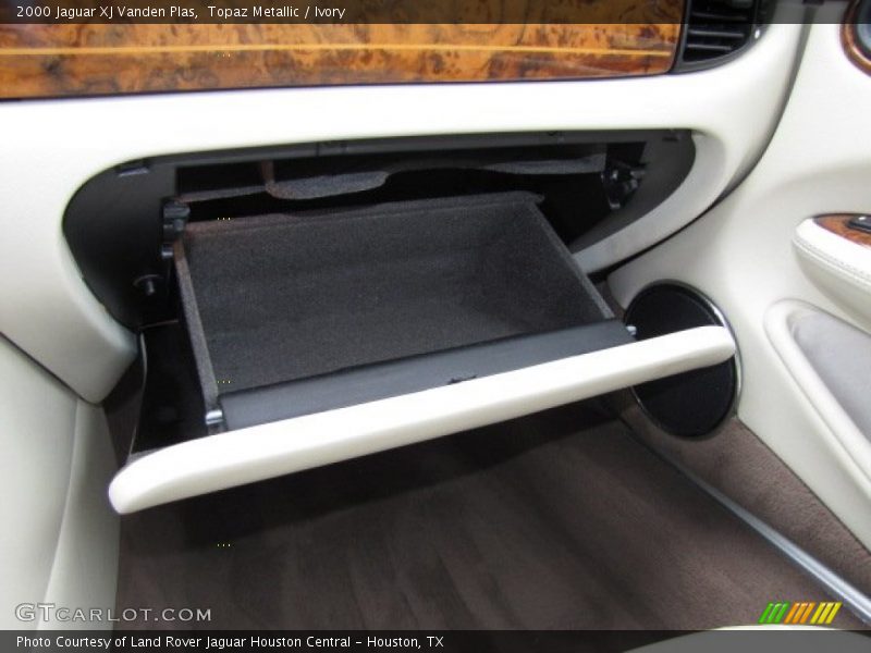 Topaz Metallic / Ivory 2000 Jaguar XJ Vanden Plas