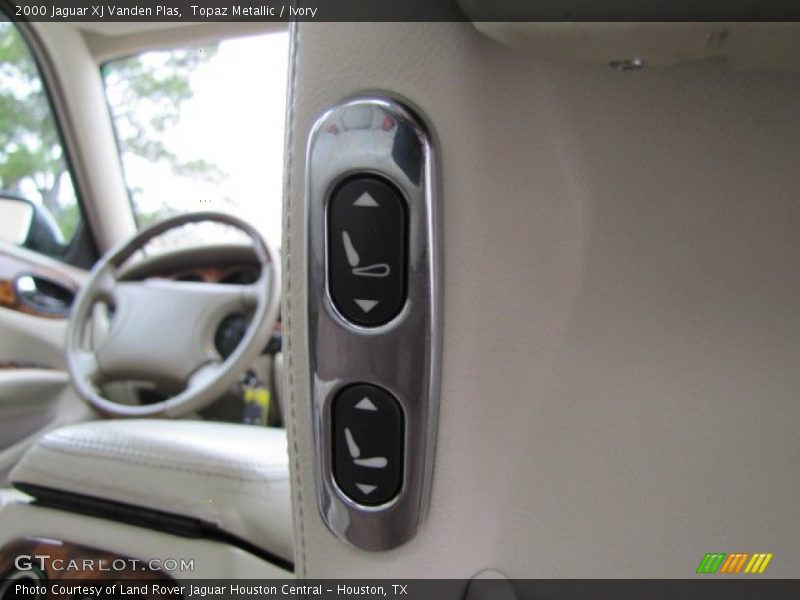 Topaz Metallic / Ivory 2000 Jaguar XJ Vanden Plas