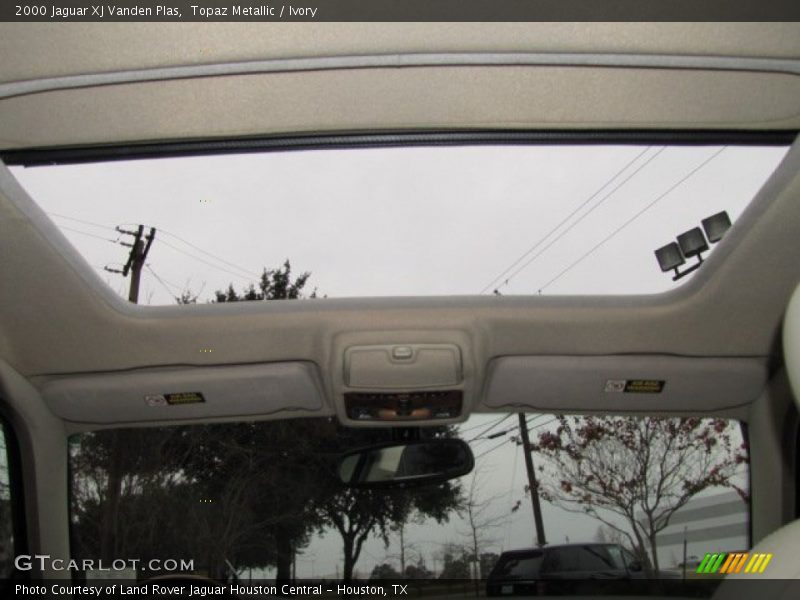 Topaz Metallic / Ivory 2000 Jaguar XJ Vanden Plas