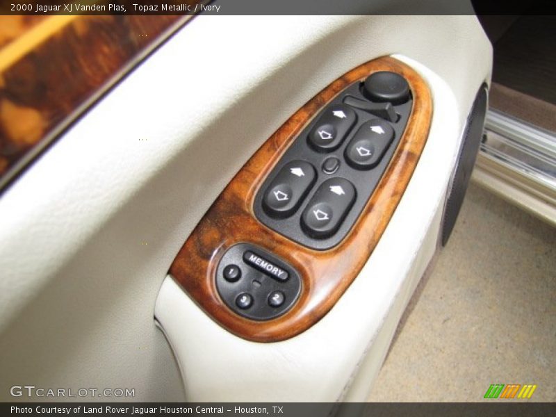 Topaz Metallic / Ivory 2000 Jaguar XJ Vanden Plas