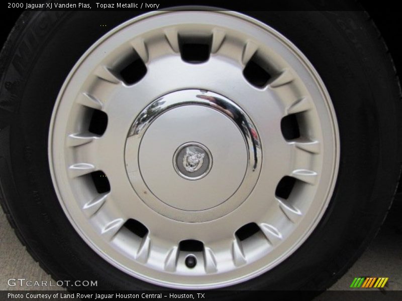 Topaz Metallic / Ivory 2000 Jaguar XJ Vanden Plas