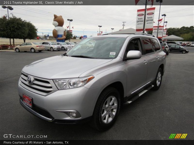 Classic Silver Metallic / Ash 2011 Toyota Highlander SE