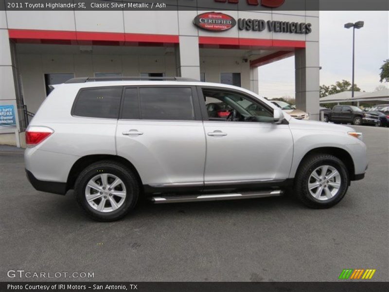 Classic Silver Metallic / Ash 2011 Toyota Highlander SE