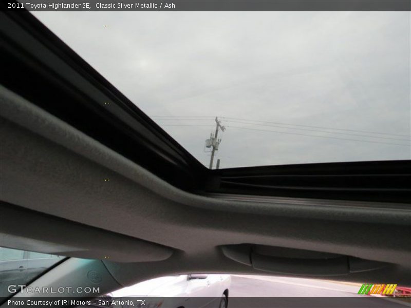 Classic Silver Metallic / Ash 2011 Toyota Highlander SE