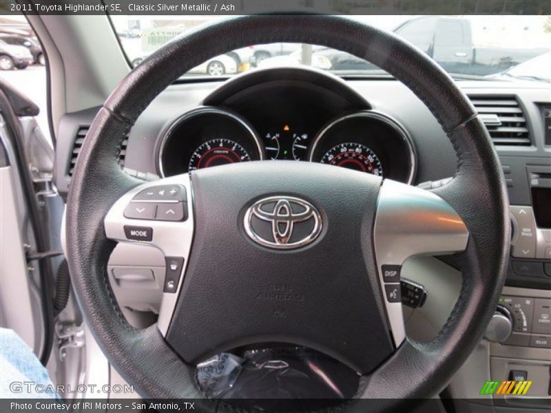 Classic Silver Metallic / Ash 2011 Toyota Highlander SE
