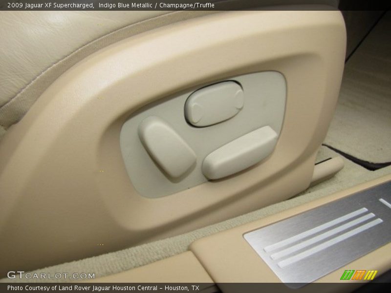 Indigo Blue Metallic / Champagne/Truffle 2009 Jaguar XF Supercharged
