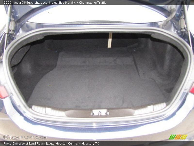 Indigo Blue Metallic / Champagne/Truffle 2009 Jaguar XF Supercharged