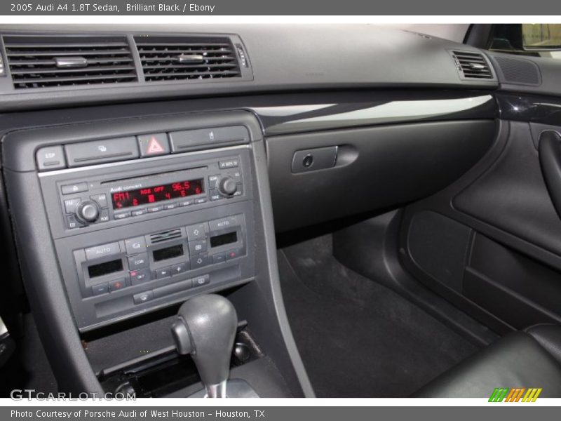 Brilliant Black / Ebony 2005 Audi A4 1.8T Sedan