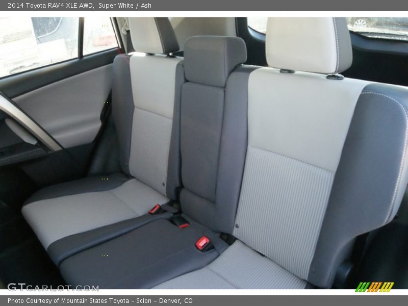 Super White / Ash 2014 Toyota RAV4 XLE AWD