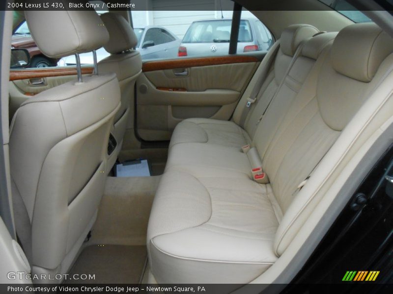 Black Onyx / Cashmere 2004 Lexus LS 430