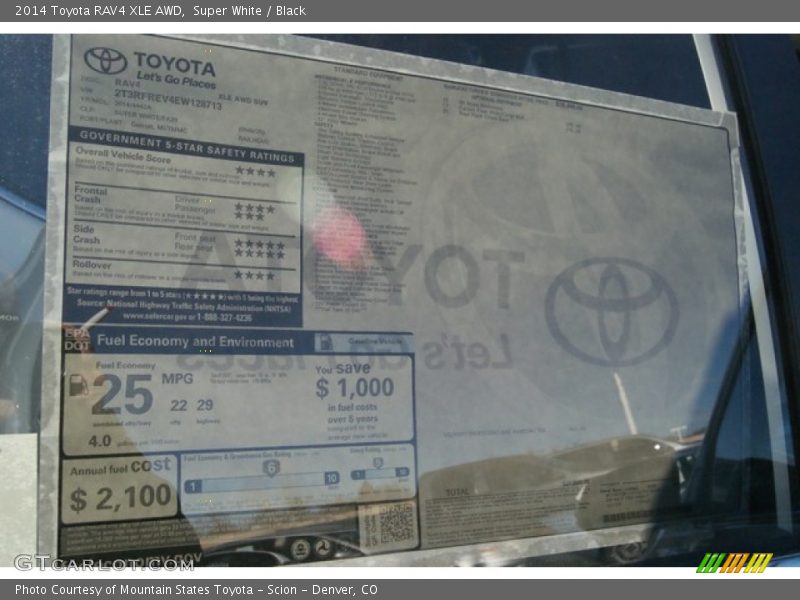 Super White / Black 2014 Toyota RAV4 XLE AWD