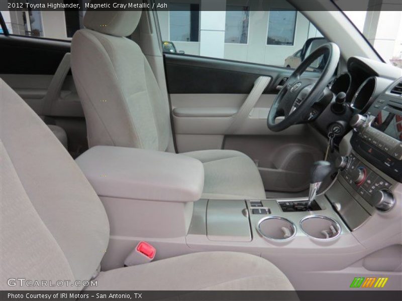 Magnetic Gray Metallic / Ash 2012 Toyota Highlander