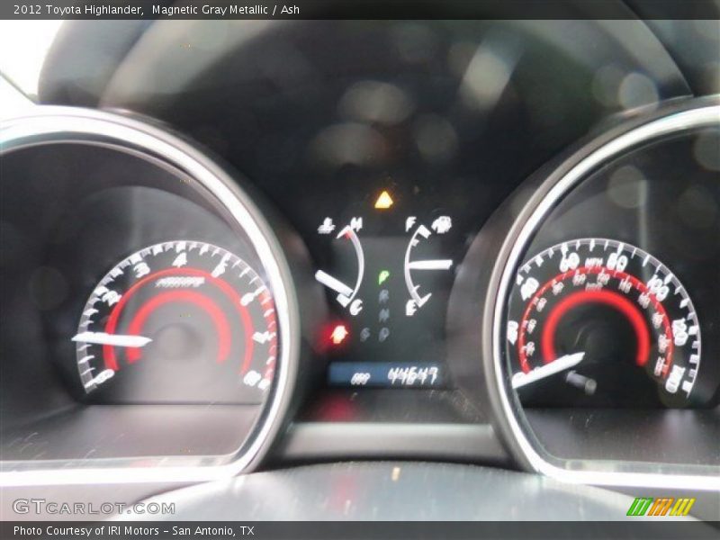 Magnetic Gray Metallic / Ash 2012 Toyota Highlander