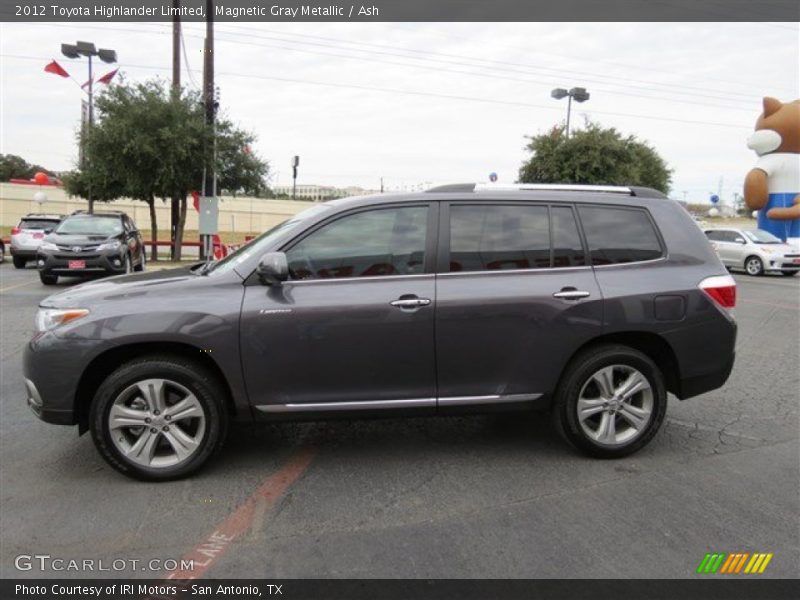 Magnetic Gray Metallic / Ash 2012 Toyota Highlander Limited