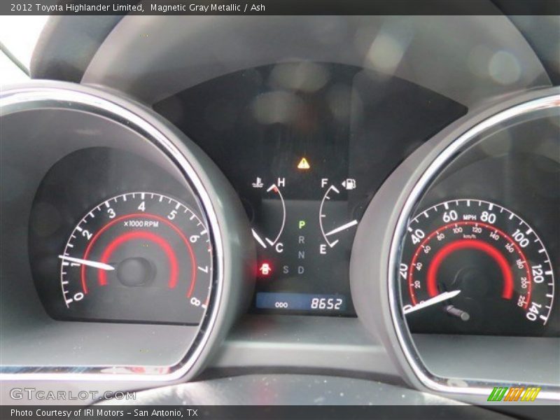 Magnetic Gray Metallic / Ash 2012 Toyota Highlander Limited