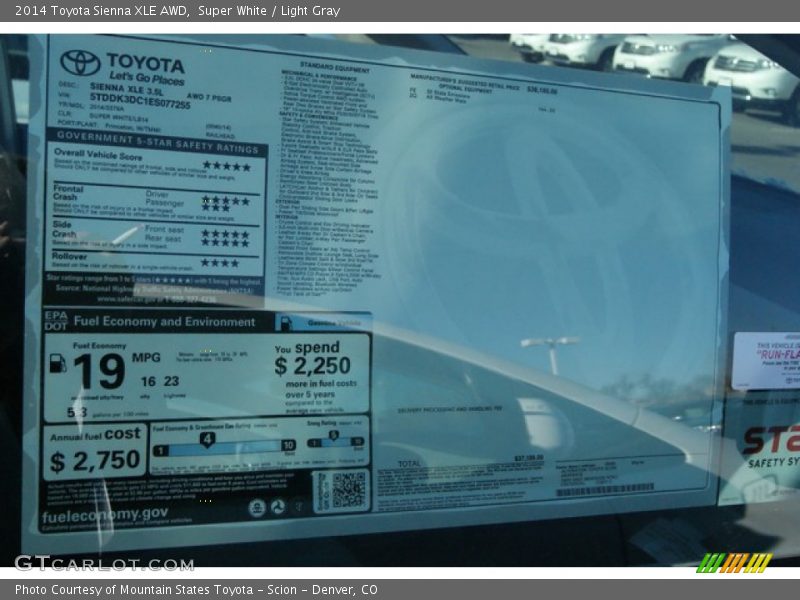 Super White / Light Gray 2014 Toyota Sienna XLE AWD
