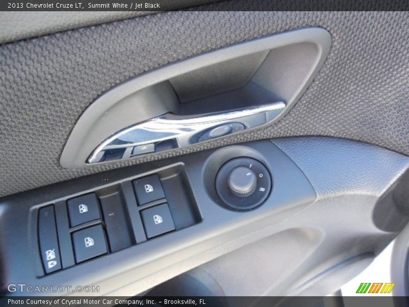 Summit White / Jet Black 2013 Chevrolet Cruze LT