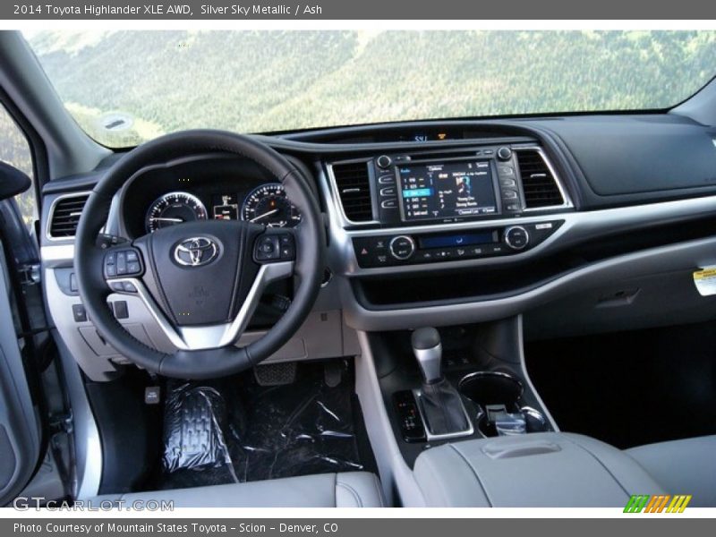 Silver Sky Metallic / Ash 2014 Toyota Highlander XLE AWD